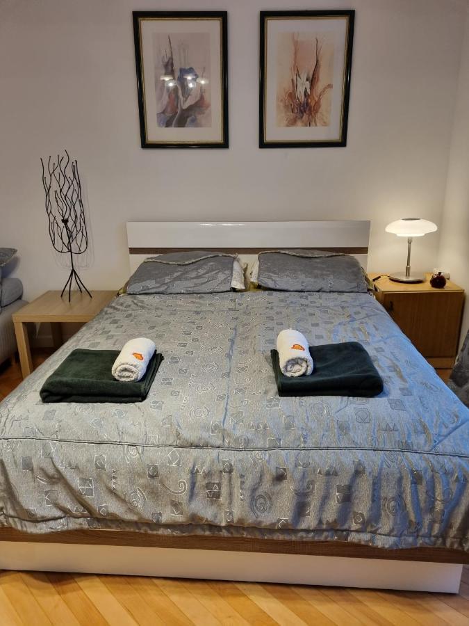 Apartament W Kolorze Mięty Warszawa Zewnętrze zdjęcie