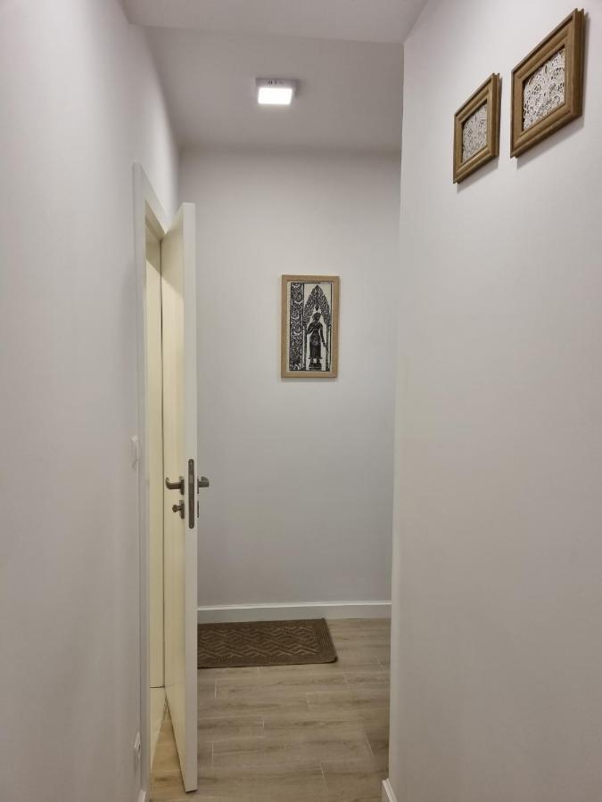 Apartament W Kolorze Mięty Warszawa Zewnętrze zdjęcie